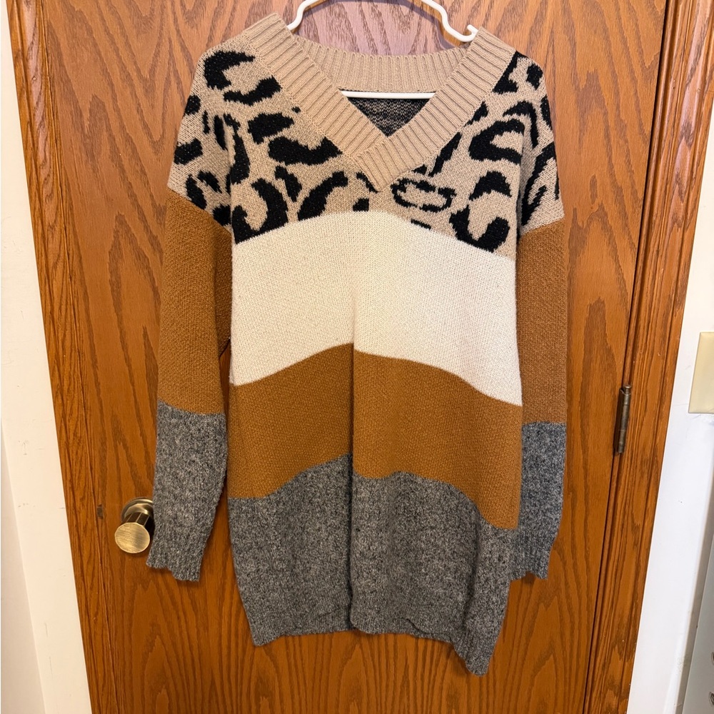 Leopard Print V-Neck Colorblock Sweater